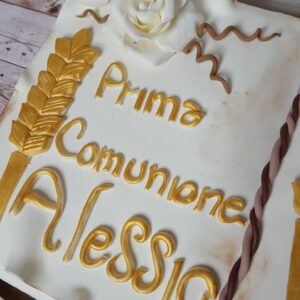 torta in pasta di zucchero prima comunione