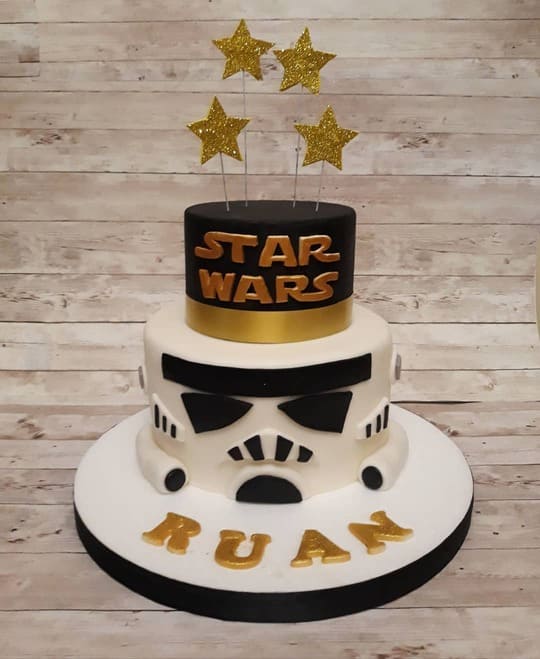 torta in pasta di zucchero star wars